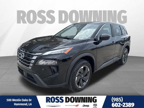 Used 2024 Nissan Rogue SV image 1