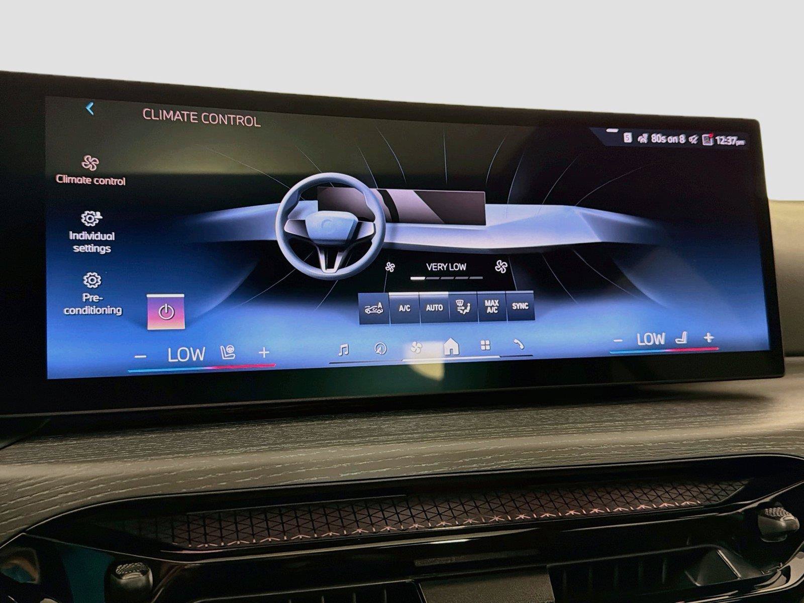 New 2026 BMW 330i xDrive Sedan w/ Premium Package AWD/4WD image 17