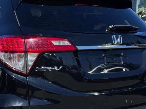 Used 2019 Honda HR-V EX image 7