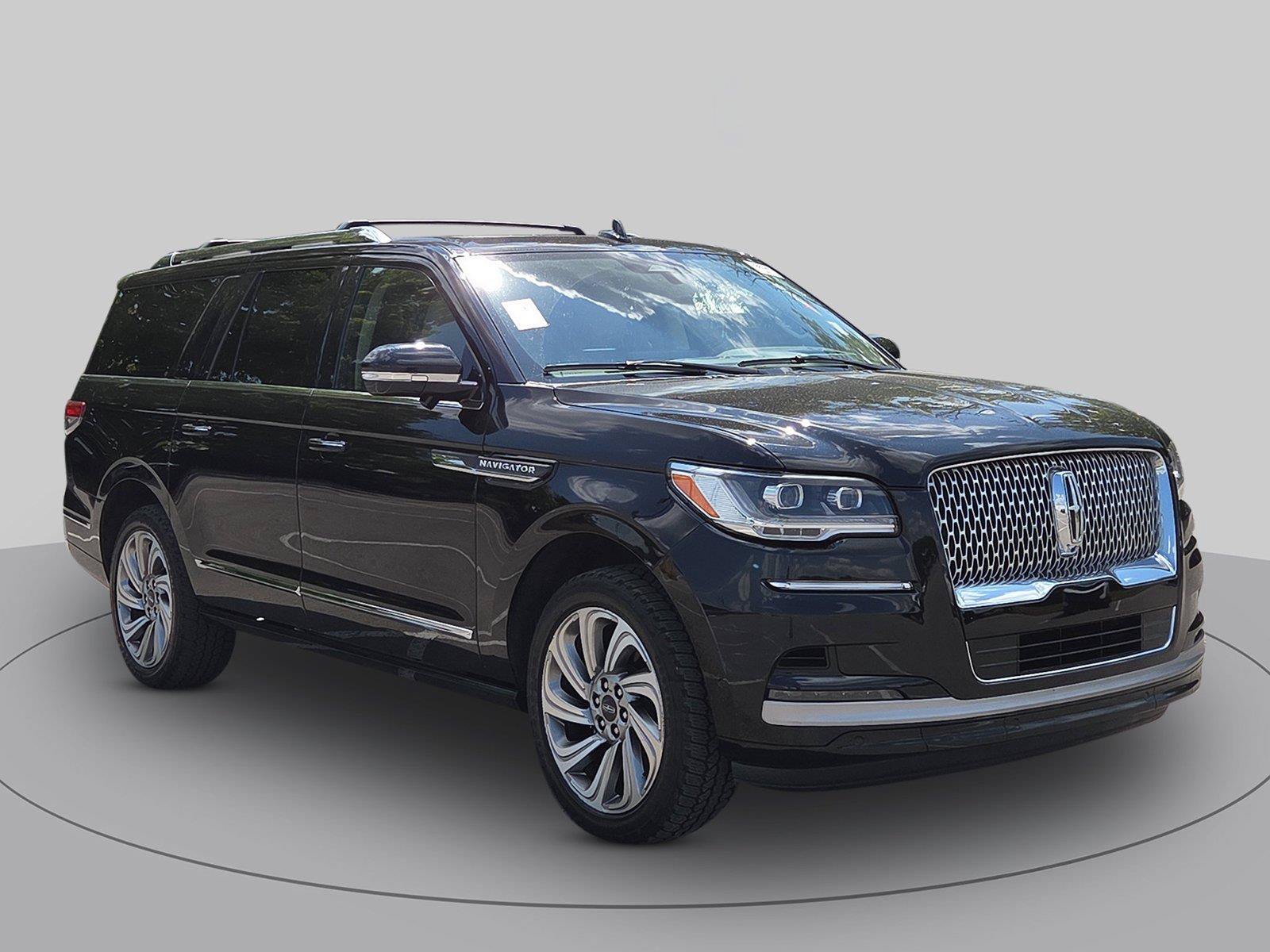 Used 2022 Lincoln Navigator L Reserve AWD/4WD image 1