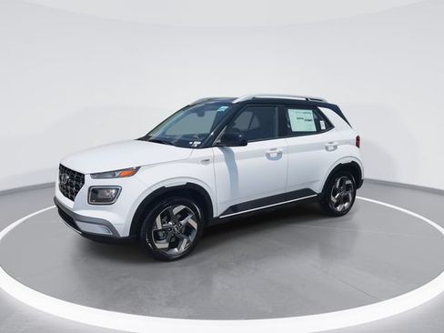 New 2026 Hyundai Venue SEL FWD image 4