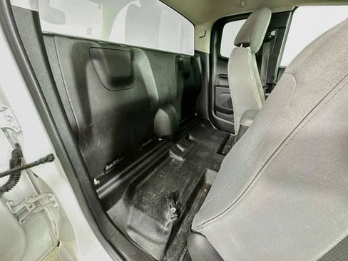 Used 2018 Chevrolet Colorado W/T RWD image 24