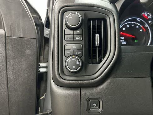 Used 2021 Chevrolet Silverado 1500 Custom w/ Safety Confidence Package image 19