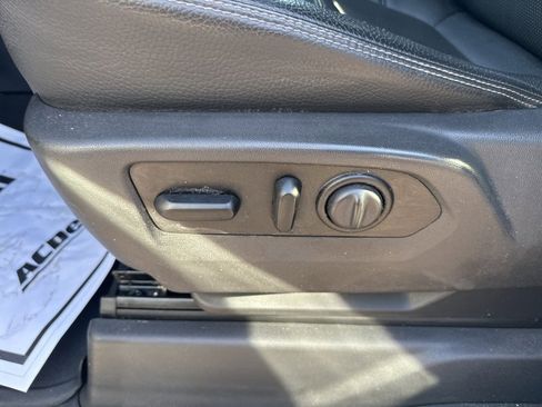 Used 2020 GMC Sierra 3500 Denali w/ Denali Ultimate Package image 19