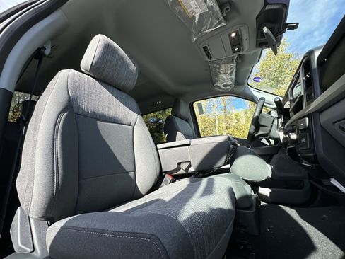 New 2026 Ford F350 XLT image 32