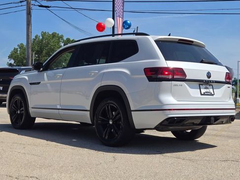Used 2023 Volkswagen Atlas SEL R-Line AWD/4WD image 18