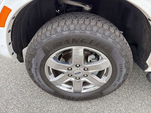 Used 2024 Ford Ranger XLT RWD image 11