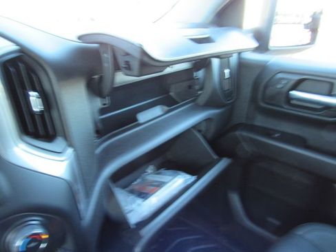 Used 2022 Chevrolet Silverado 1500 W/T w/ WT Value Package image 22