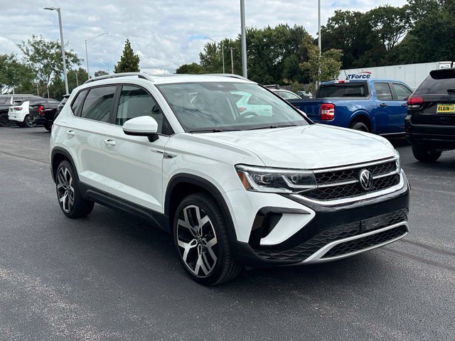 Used 2023 Volkswagen Taos SEL AWD/4WD image 3
