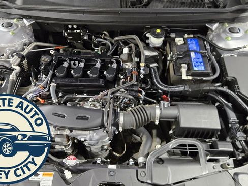 Used 2023 Honda Accord EX image 31