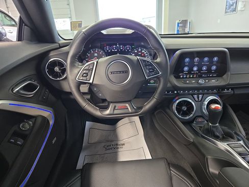 Used 2022 Chevrolet Camaro SS RWD image 18