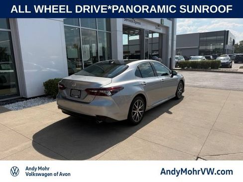 Used 2024 Toyota Camry XLE AWD/4WD image 6