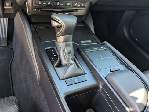 Used 2022 Lexus ES 350 Luxury image 21