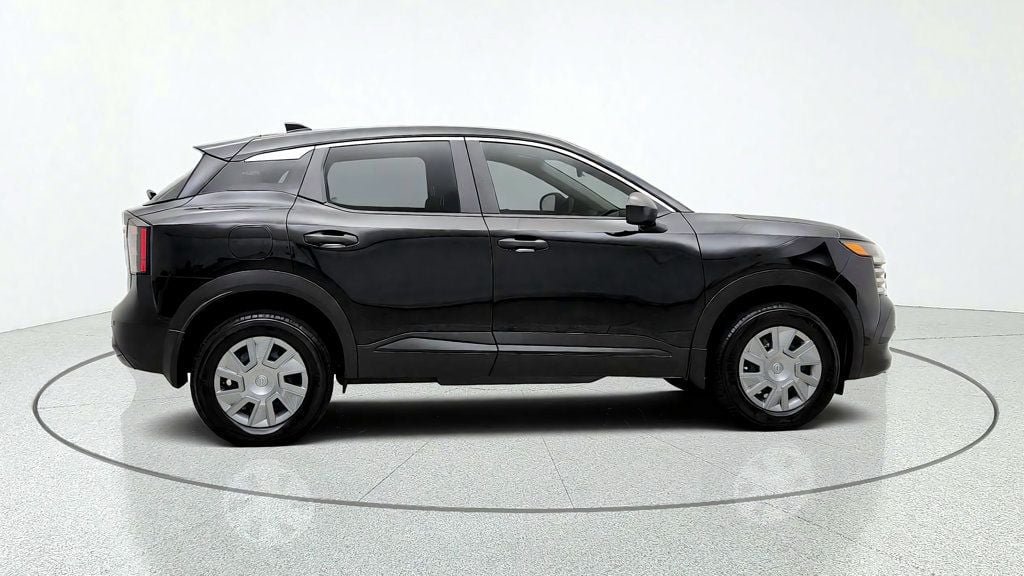Used 2026 Nissan Kicks S FWD image 4