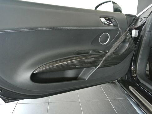 Used 2011 Audi R8 V10 AWD/4WD image 15