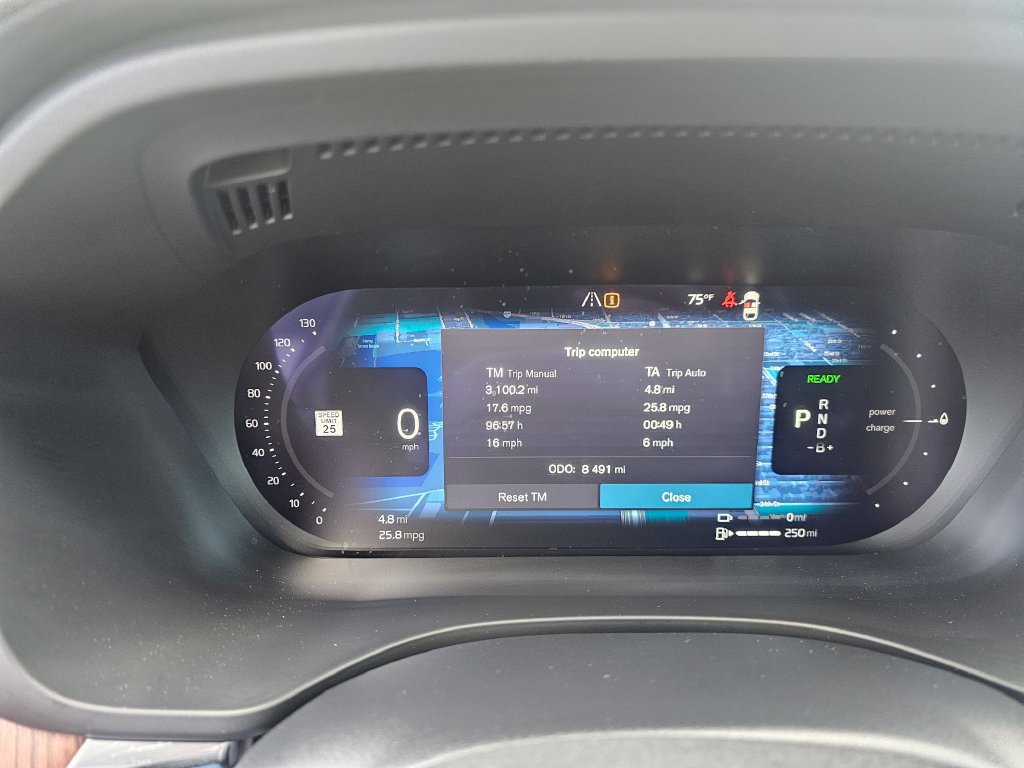 Certified 2024 Volvo XC60 T8 Ultimate AWD/4WD image 15