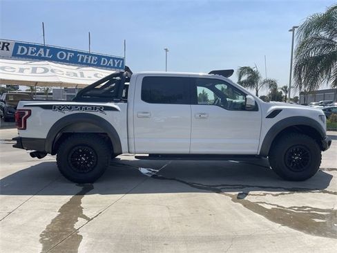 Used 2019 Ford F150 Raptor w/ Equipment Group 802A Luxury image 9