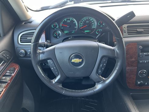 Used 2011 Chevrolet Silverado 3500 LTZ AWD/4WD image 21