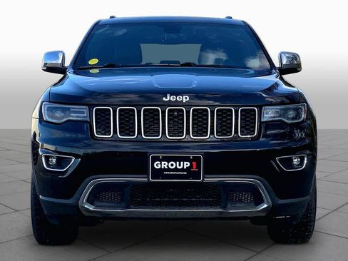 Used 2017 Jeep Grand Cherokee Limited w/ Luxury Group II AWD/4WD image 4