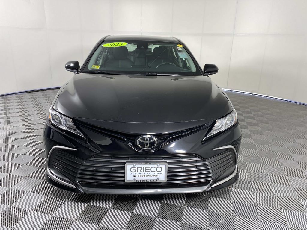 Used 2023 Toyota Camry LE FWD image 3
