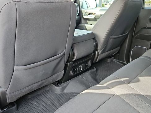 Used 2022 Chevrolet Silverado 1500 RST AWD/4WD image 16