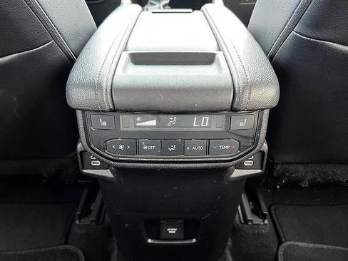 Used 2024 Toyota Grand Highlander FWD image 43