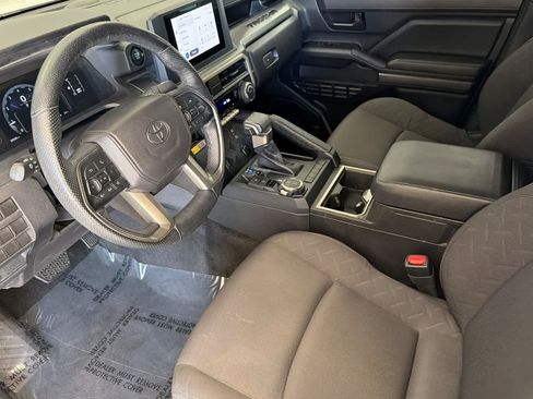 Used 2024 Toyota Tacoma SR5 AWD/4WD image 11
