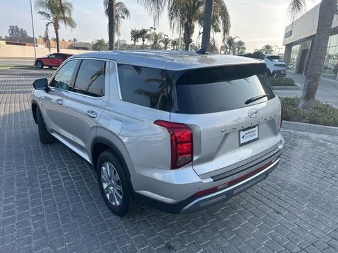 New 2025 Hyundai Palisade SE image 3