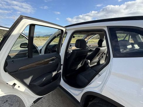 Used 2014 BMW X1 sDrive28i RWD image 29