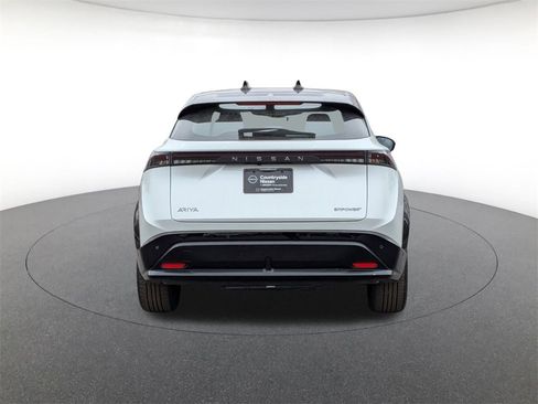 Used 2023 Nissan Ariya FWD image 6