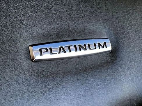 Used 2020 Ford Expedition Platinum image 31