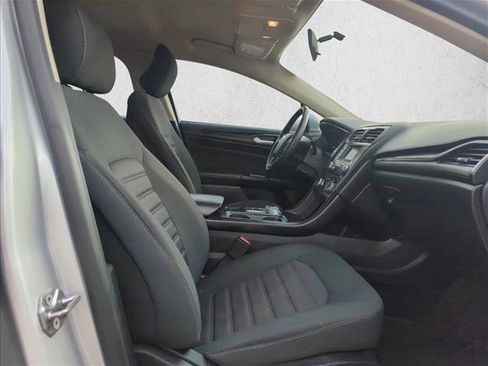 Used 2018 Ford Fusion S w/ Equipment Group 101A image 19