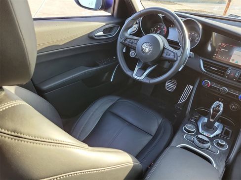 Used 2023 Alfa Romeo Giulia Sprint image 15