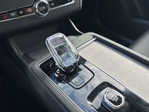 New 2026 Volvo XC90 B6 Ultra image 14