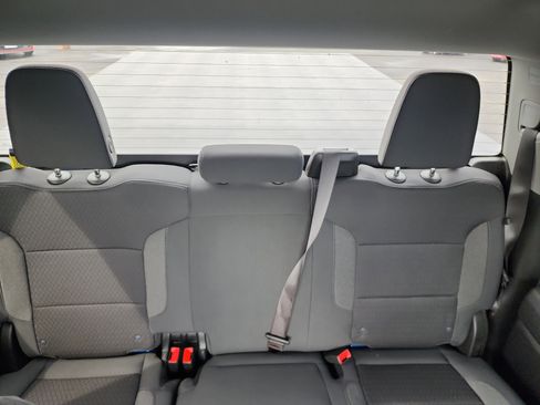 Certified 2024 Chevrolet Silverado 1500 Custom image 23