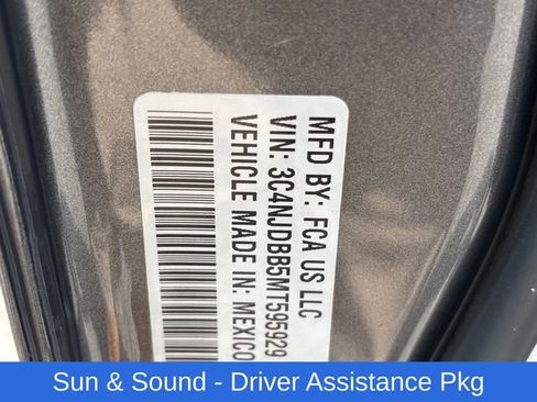 Used 2021 Jeep Compass Latitude w/ Sun and Sound Group image 25