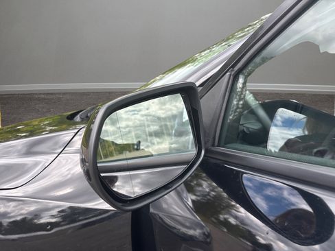 Used 2022 Honda HR-V LX image 32