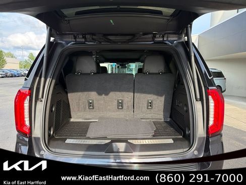 Used 2024 GMC Yukon AT4 w/ Technology Package AWD/4WD image 16