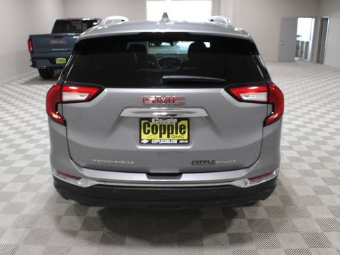Used 2024 GMC Terrain SLT w/ Tech Package AWD/4WD image 10