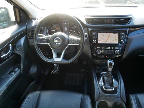 Certified 2022 Nissan Rogue Sport SL image 12