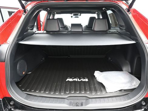 Used 2025 Toyota RAV4 XSE image 31