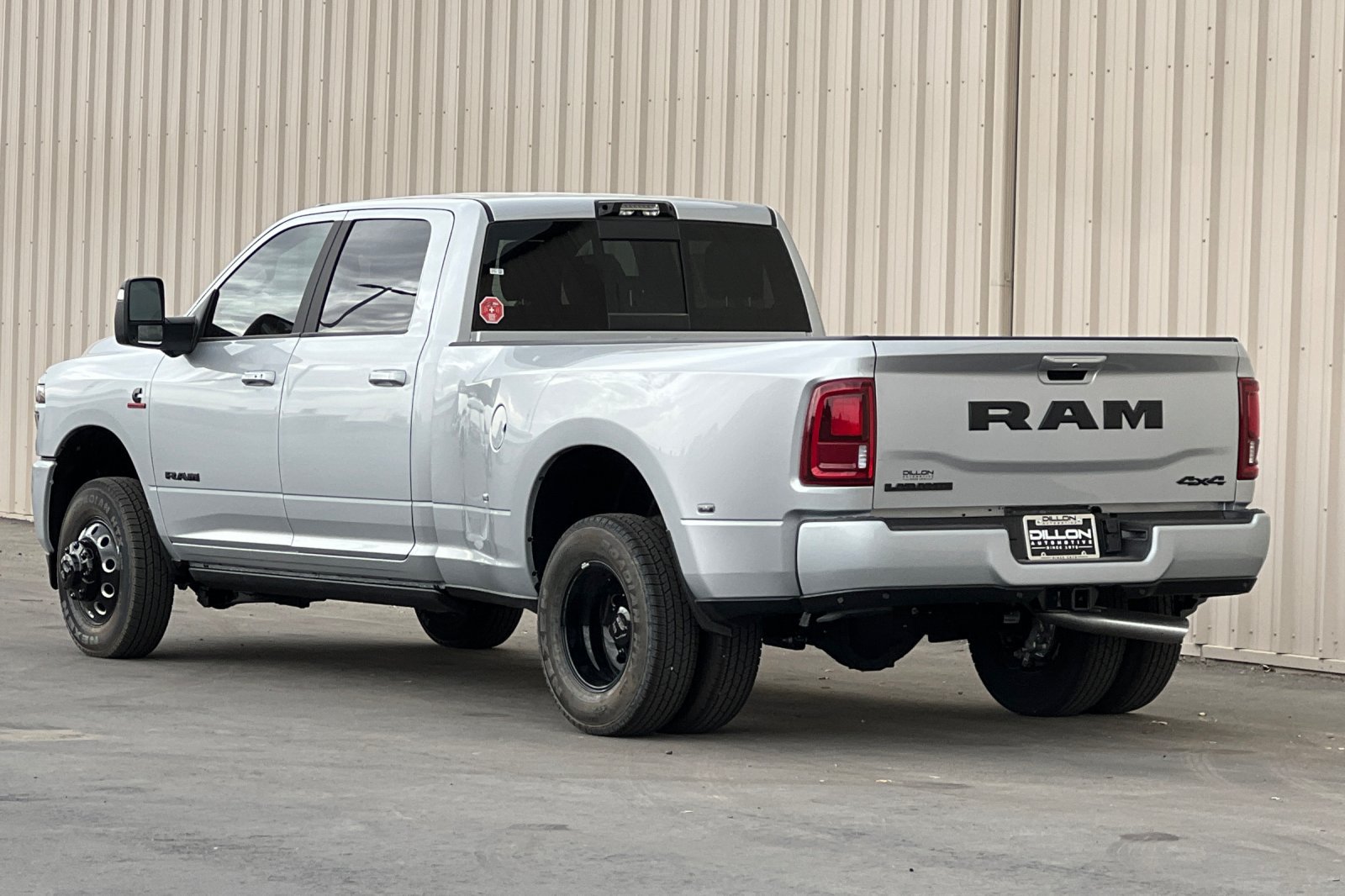New 2026 RAM 3500 Laramie AWD/4WD image 4