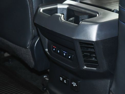 Used 2024 Toyota Tundra Platinum image 59