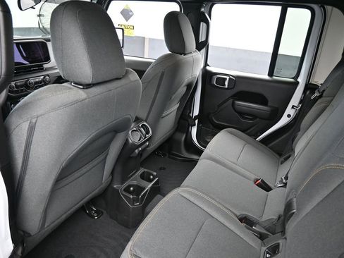 Used 2024 Jeep Gladiator Sport image 35