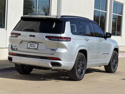 New 2025 Jeep Grand Cherokee L Summit w/ Obsidian Package image 5
