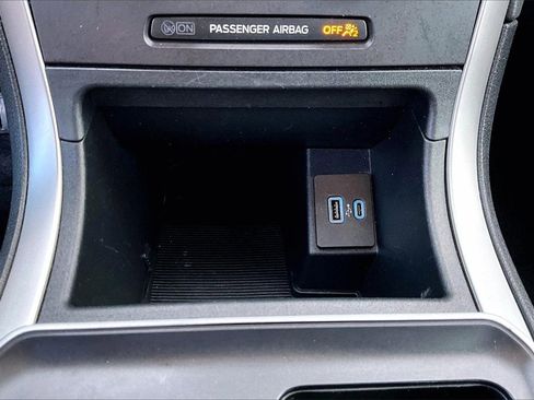 Used 2021 Ford Edge SE w/ Cargo Accessory Package image 15