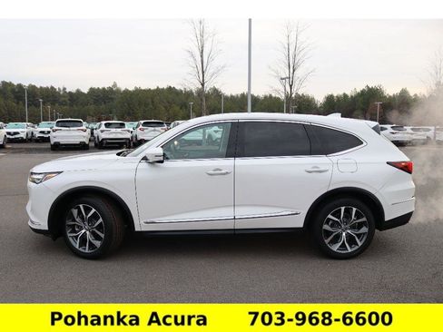 Used 2023 Acura MDX SH-AWD w/ Technology Package image 4
