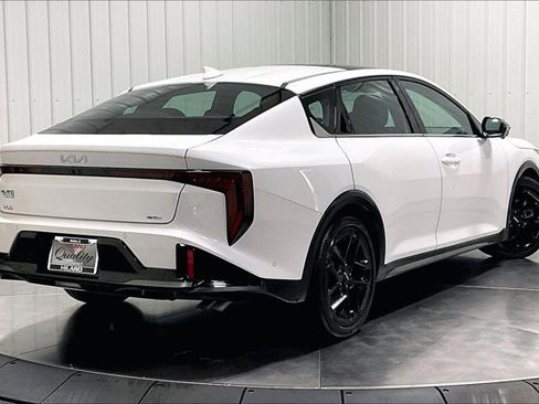 Used 2025 Kia K4 GT-Line Turbo image 13