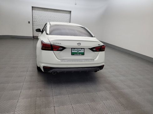 Used 2022 Nissan Altima 2.5 SR FWD image 6