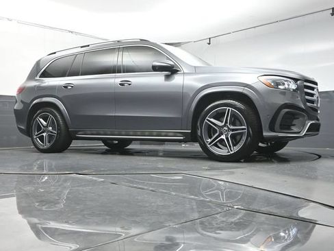 Certified 2026 Mercedes-Benz GLS 450 4MATIC image 41